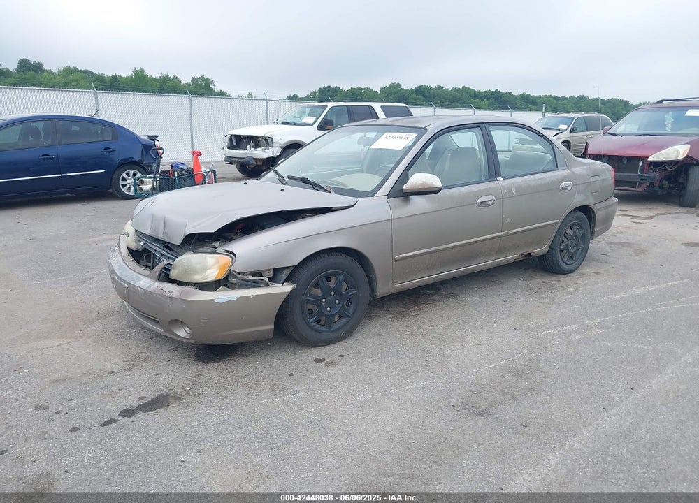 2003 KIA SPECTRA VIN: KNAFB121135263215