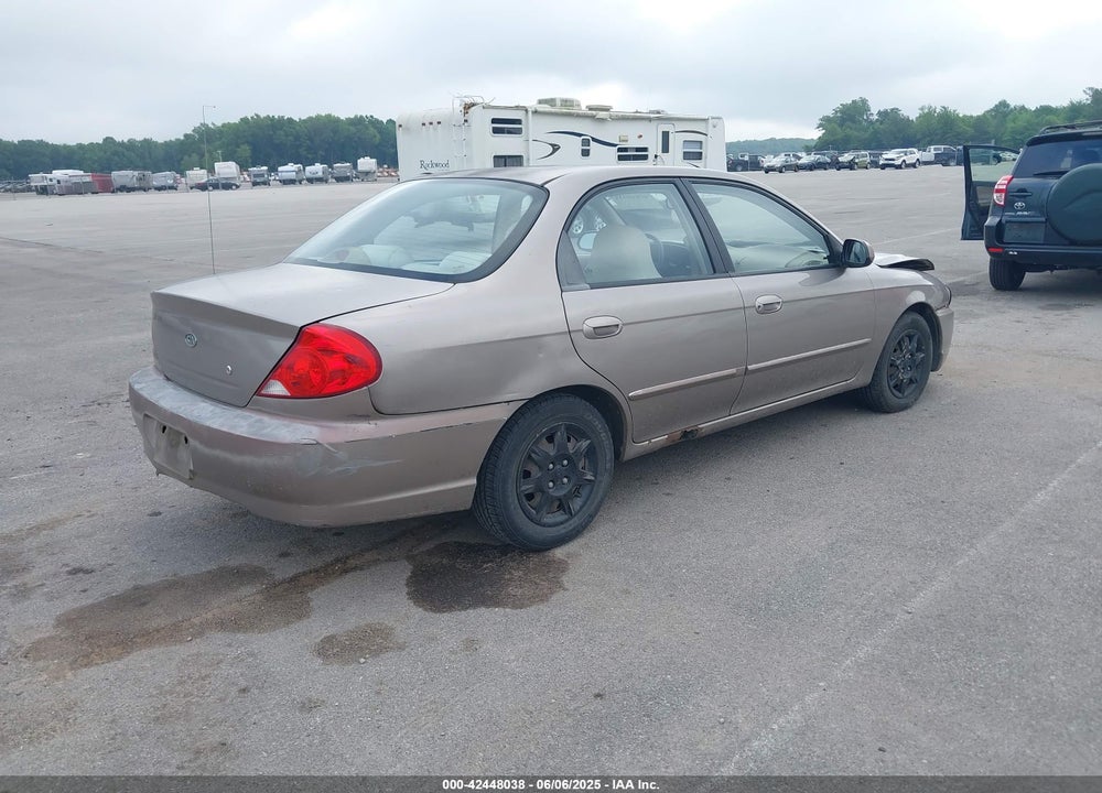 2003 KIA SPECTRA VIN: KNAFB121135263215