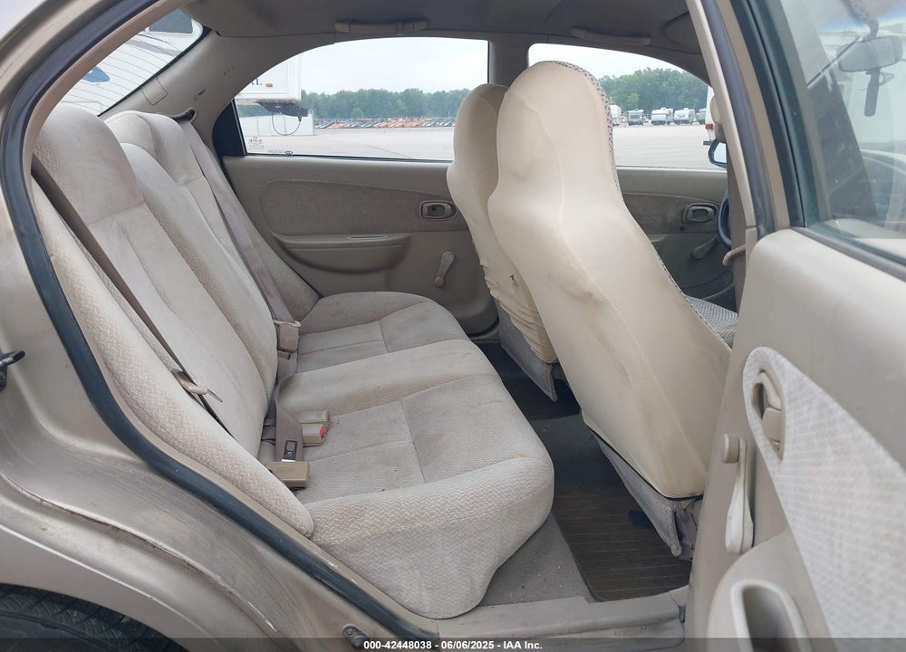 2003 KIA SPECTRA VIN: KNAFB121135263215