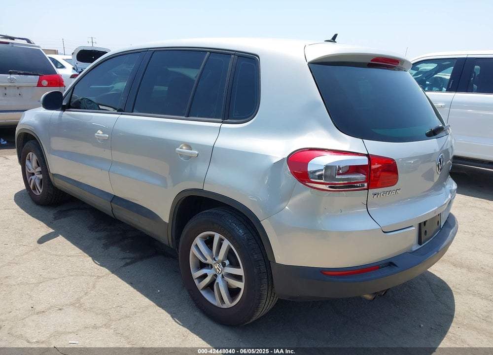 2013 VOLKSWAGEN TIGUAN VIN: WVGBV7AX8DW539950