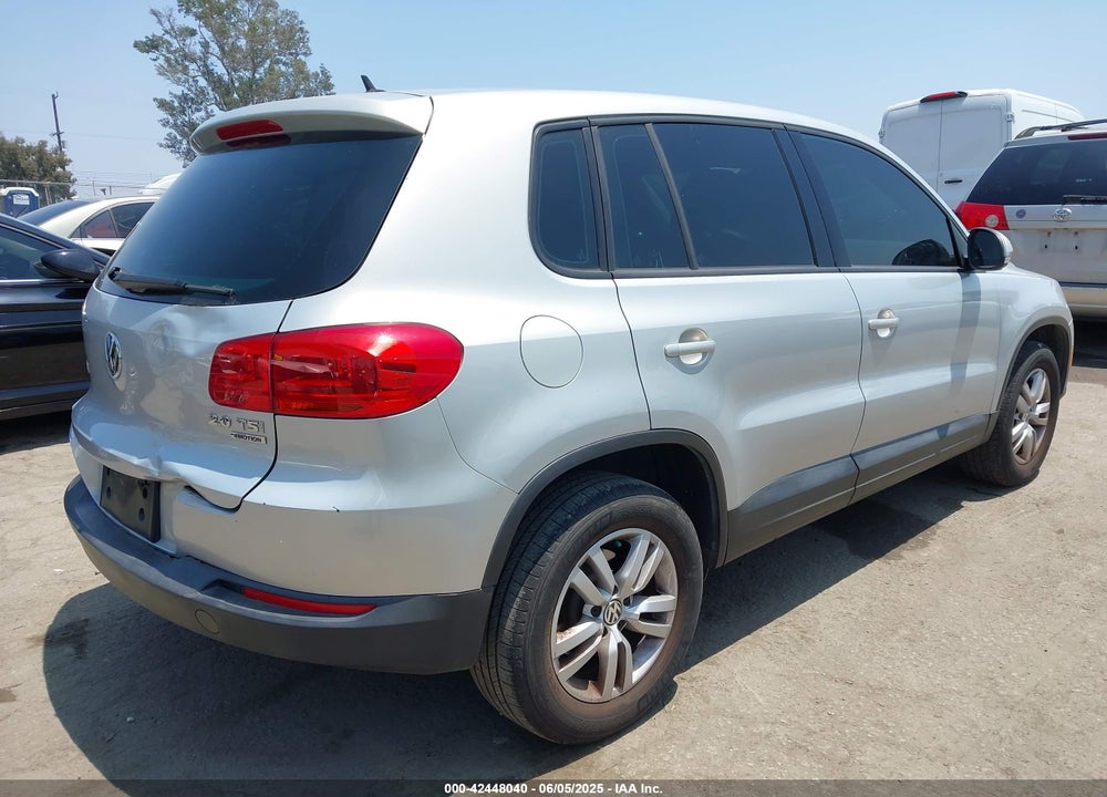 2013 VOLKSWAGEN TIGUAN VIN: WVGBV7AX8DW539950