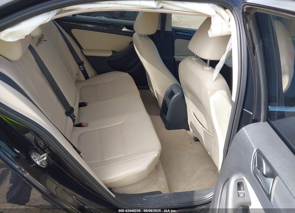 2016 VOLKSWAGEN JETTA VIN: 3VWL07AJ2GM259395