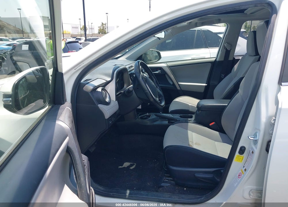 2017 TOYOTA RAV4 XLE VIN: JTMWFREV3HJ146612