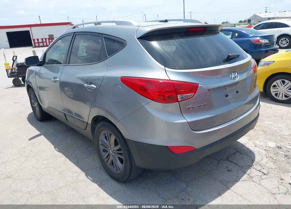 2015 HYUNDAI TUCSON SE VIN: KM8JU3AG6FU015668