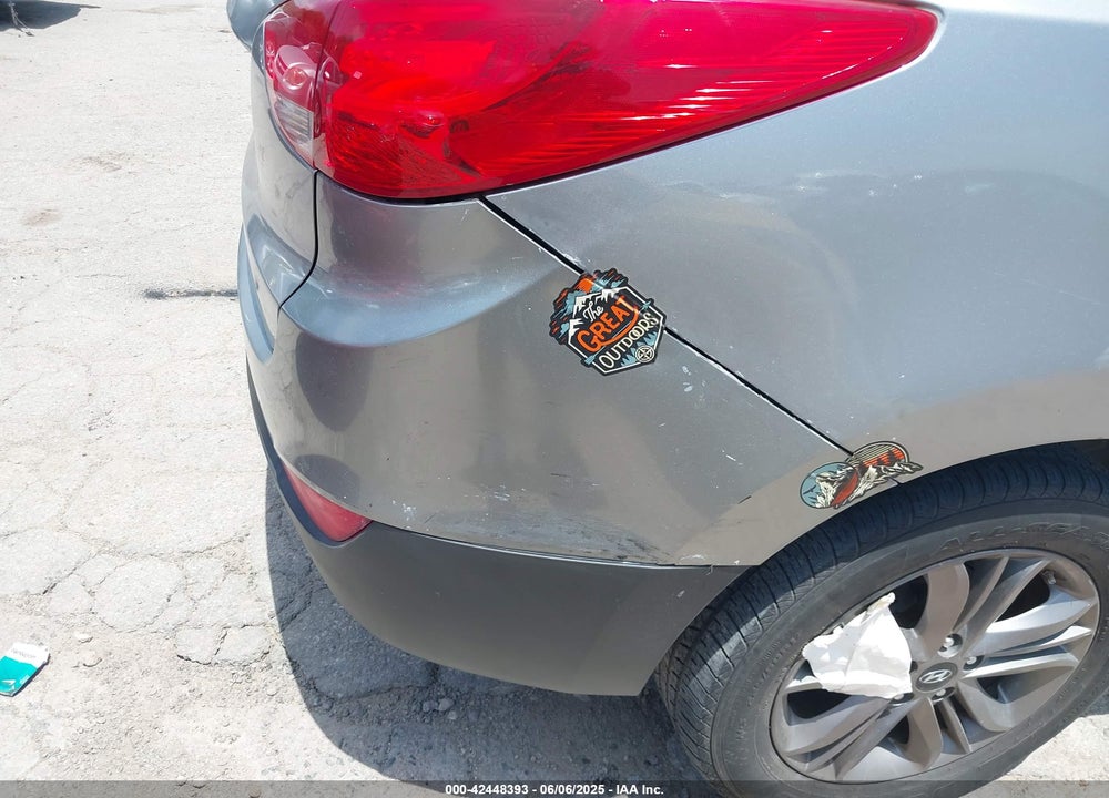 2015 HYUNDAI TUCSON SE VIN: KM8JU3AG6FU015668