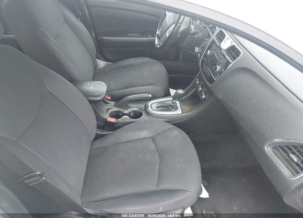 2013 CHRYSLER 200 VIN: 1C3CCBBG3DN678040