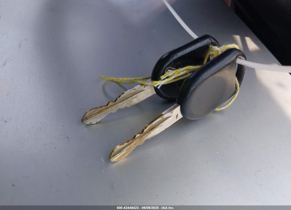 2007 FORD FOCUS S/SE/SES VIN: 1FAHP31NX7W331899