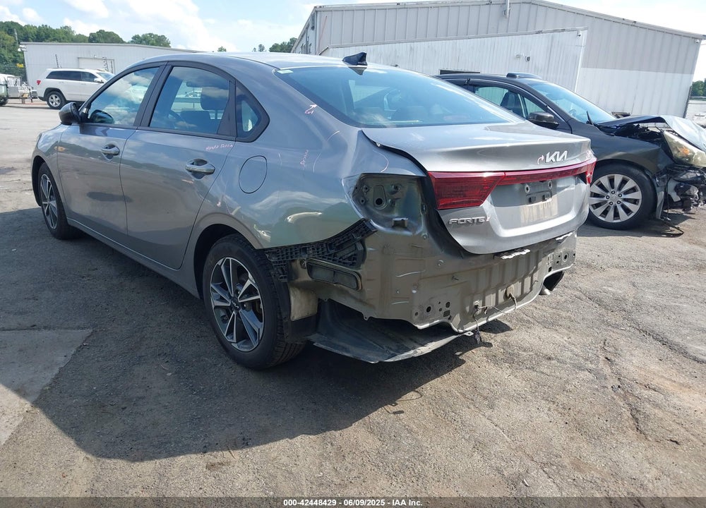 2022 KIA FORTE VIN: 3KPF24ADXNE457054