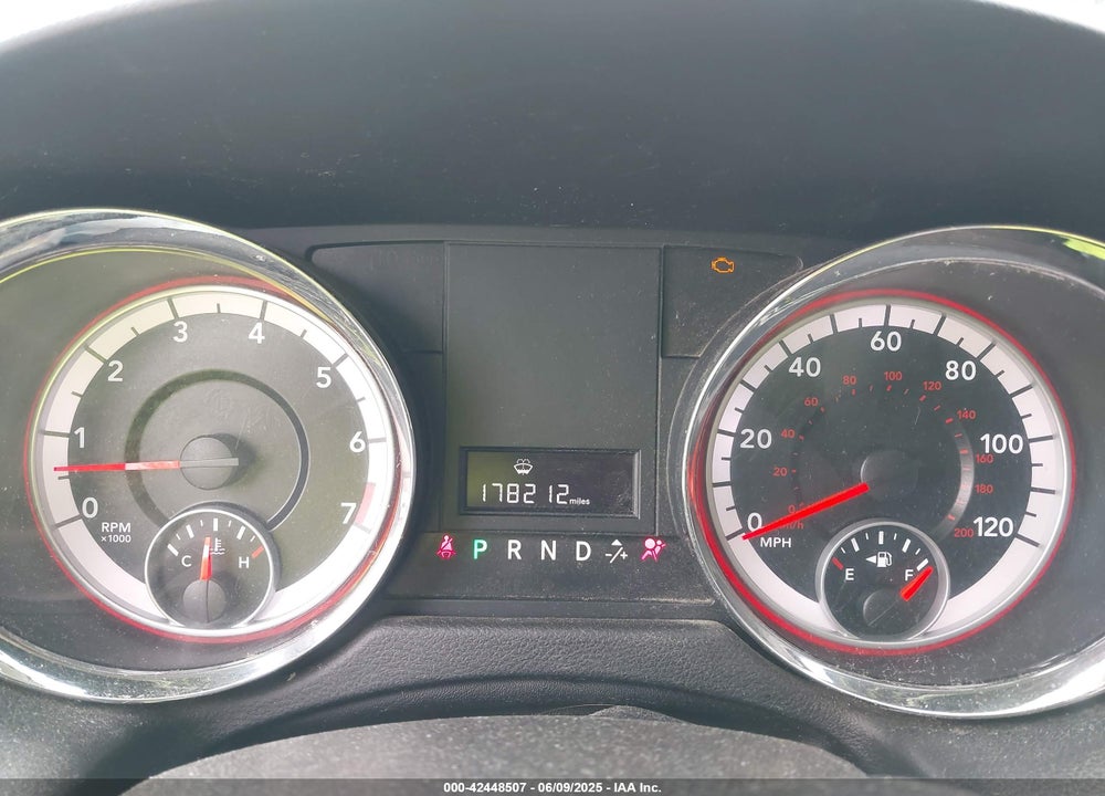 2013 DODGE GRAND CARAVAN SXT VIN: 2C4RDGCG3DR582703