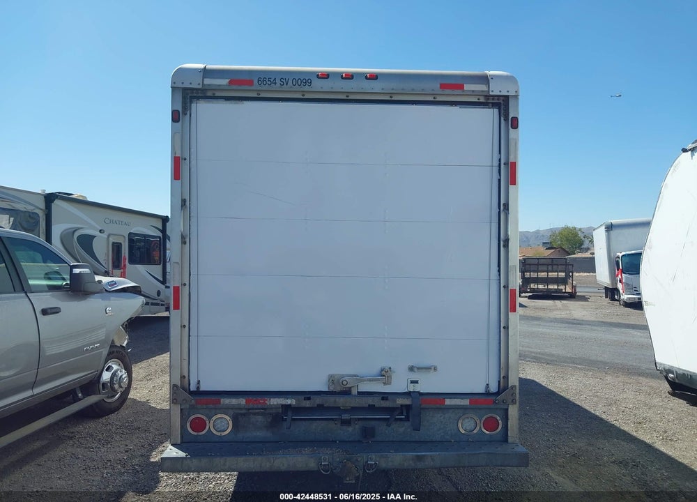 2007 GMC W5500 DSL REG VIN: J8DE5B16X77300988