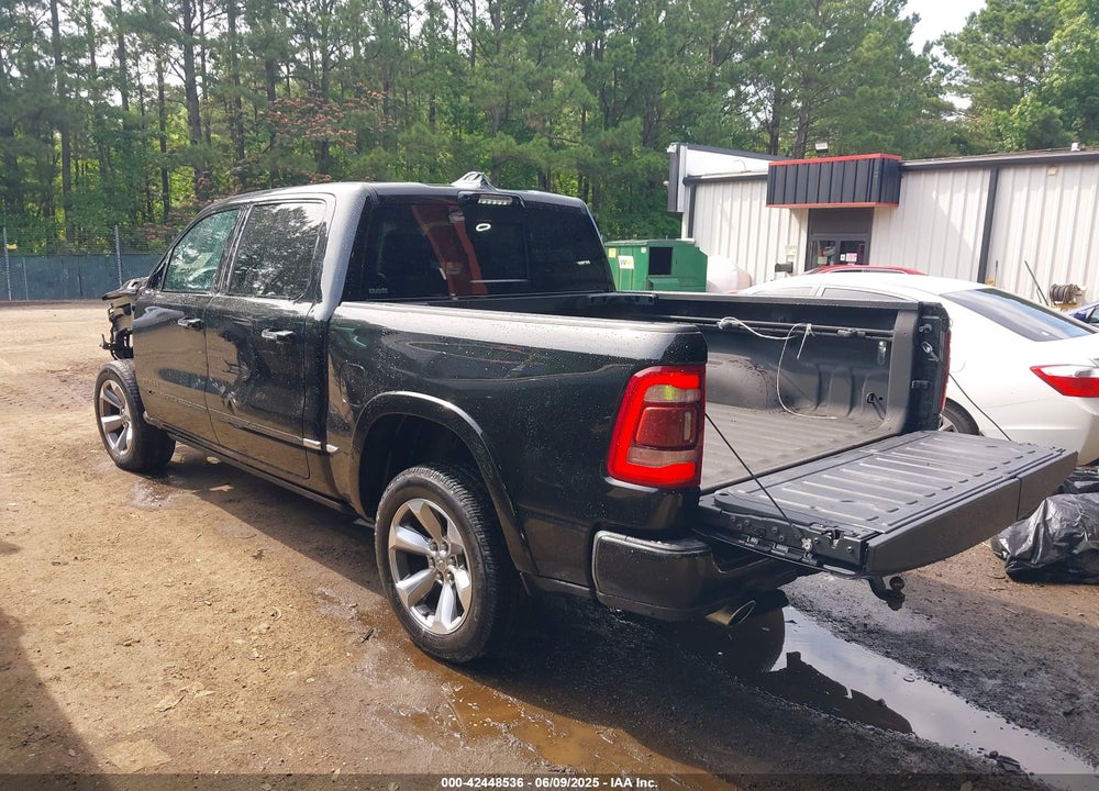 2021 RAM 1500 LIMITED 4X4 5'7 BOX VIN: 1C6SRFHT7MN800682