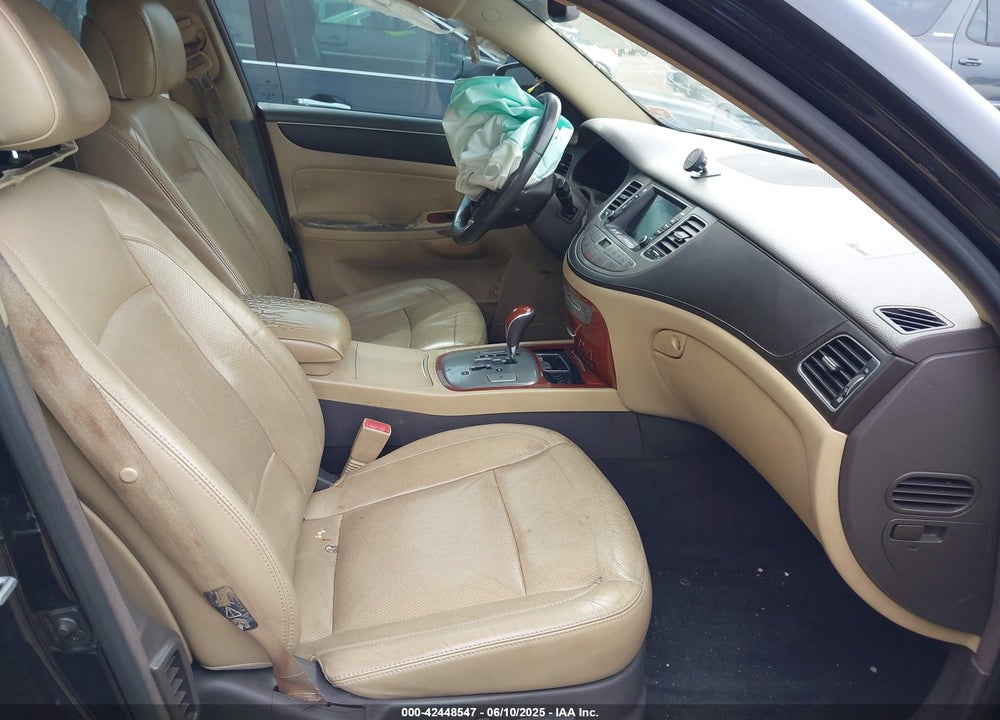 2013 HYUNDAI GENESIS VIN: KMHGC4DD4DU257795