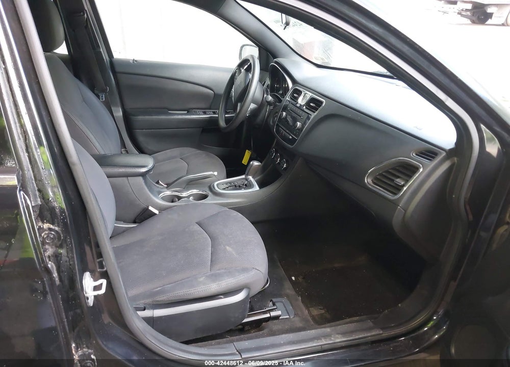 2013 CHRYSLER 200 VIN: 1C3CCBAB4DN639916