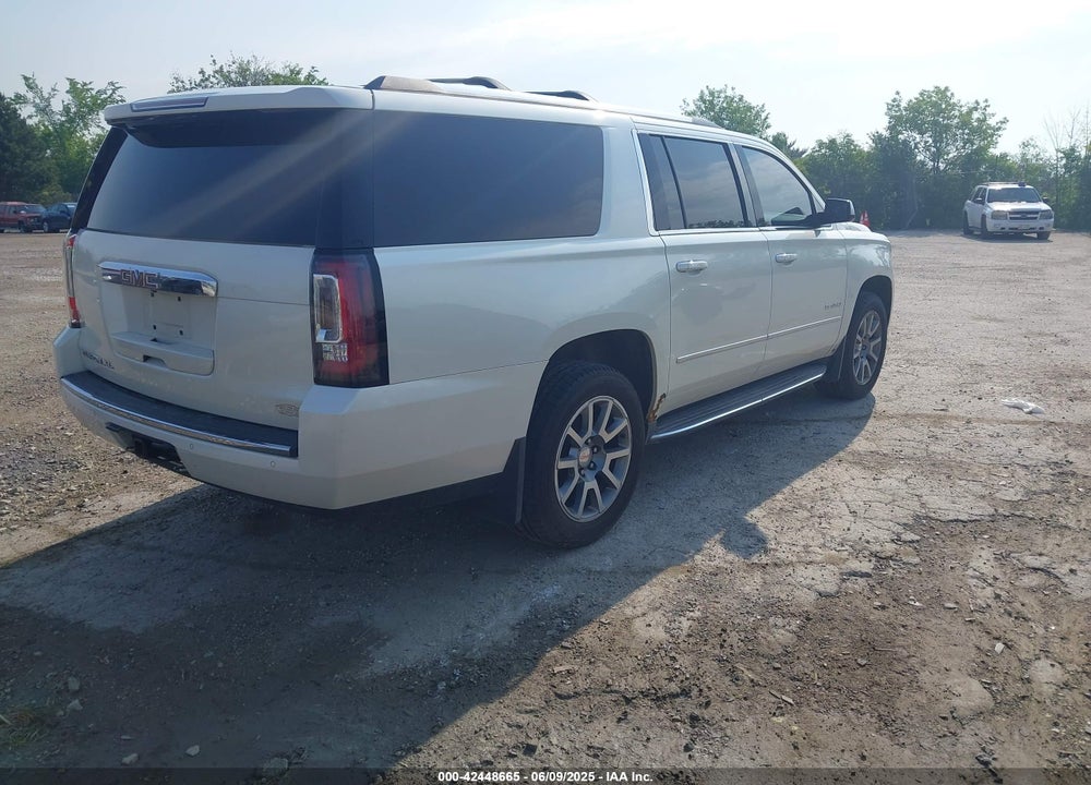 2015 GMC YUKON XL 1500 DENALI VIN: 1GKS2JKJ7FR560377