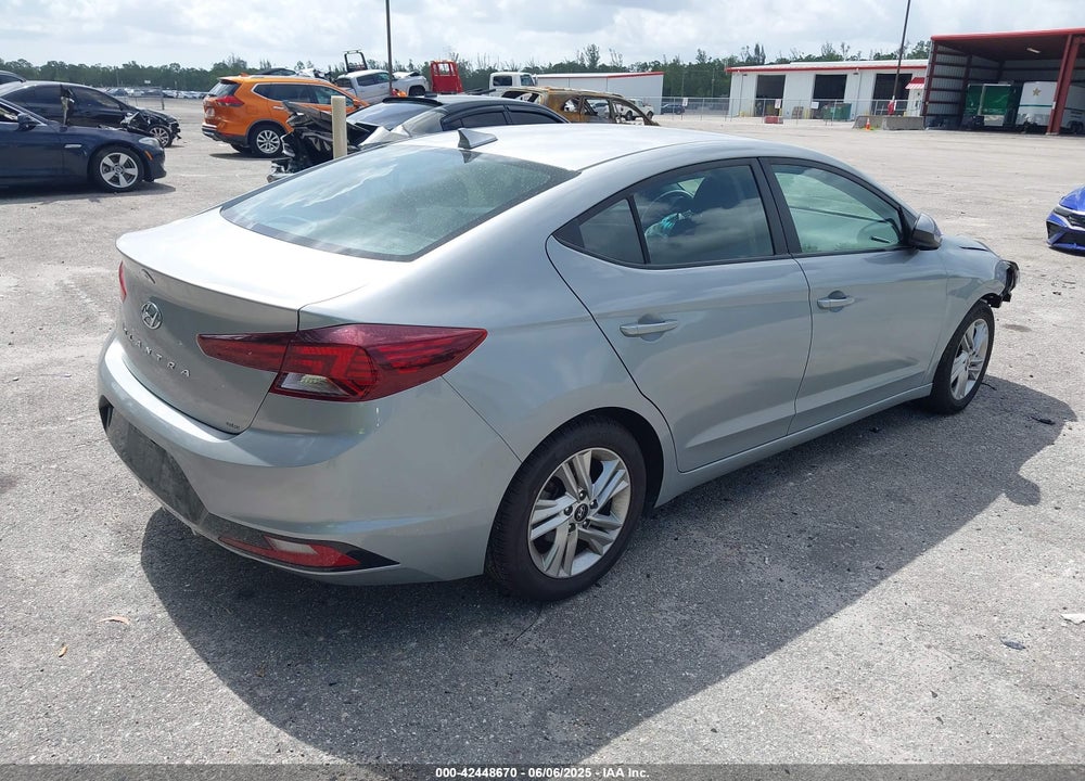 2020 HYUNDAI ELANTRA VIN: 5NPD84LF9LH574783