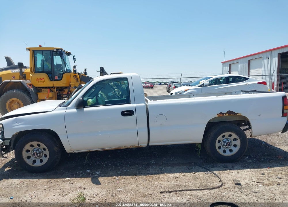 2007 GMC SIERRA 1500 CLASSIC WORK TRUCK VIN: 3GTEC14X07G163800