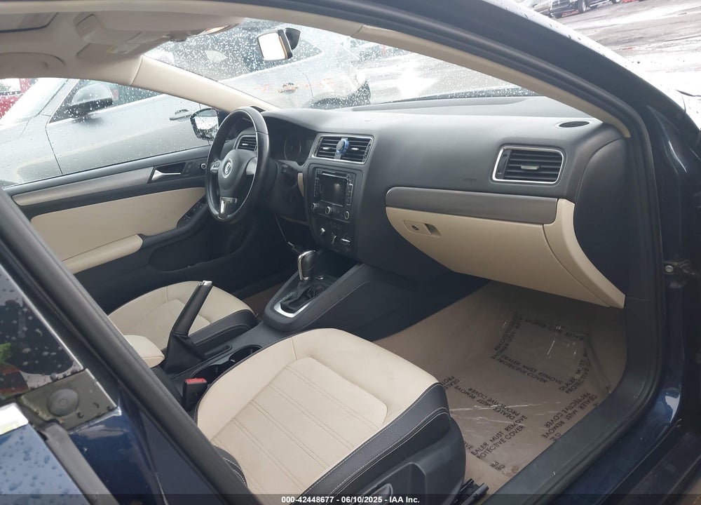 2012 VOLKSWAGEN JETTA VIN: 3VWLX7AJ9CM366675
