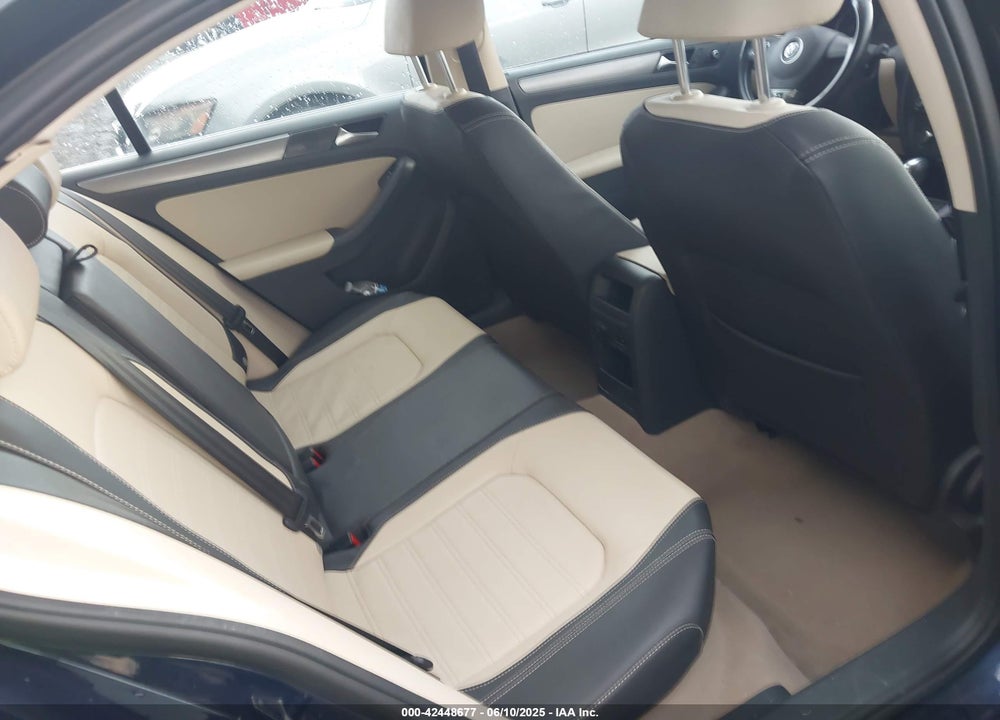 2012 VOLKSWAGEN JETTA VIN: 3VWLX7AJ9CM366675
