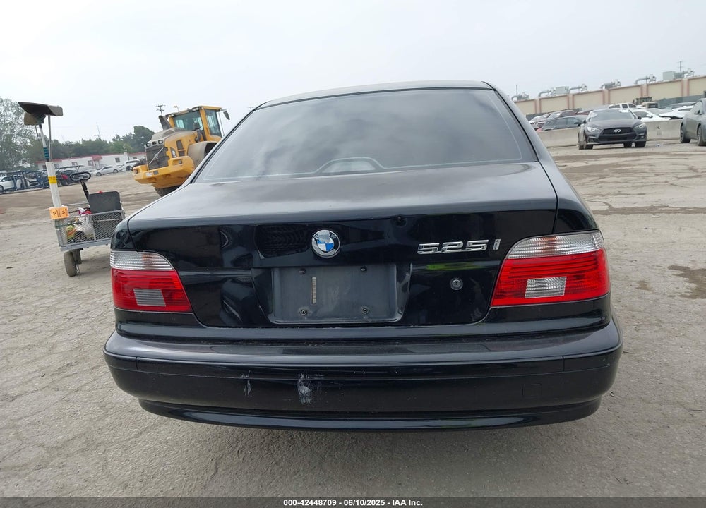 2003 BMW 525IA VIN: WBADT43493G032436