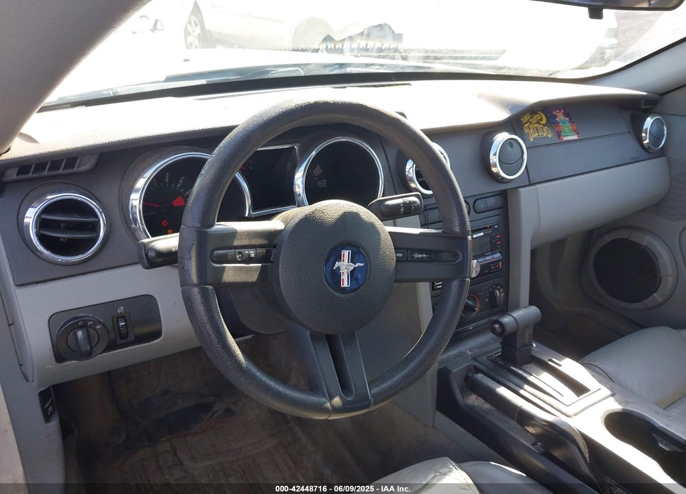 2005 FORD MUSTANG VIN: 1ZVFT80NX55112484