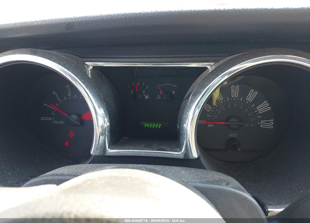 2005 FORD MUSTANG VIN: 1ZVFT80NX55112484
