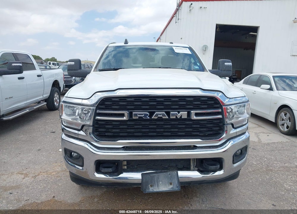 2024 RAM 2500 BIG HORN 4X4 6'4 BOX VIN: 3C6UR5DL9RG154280