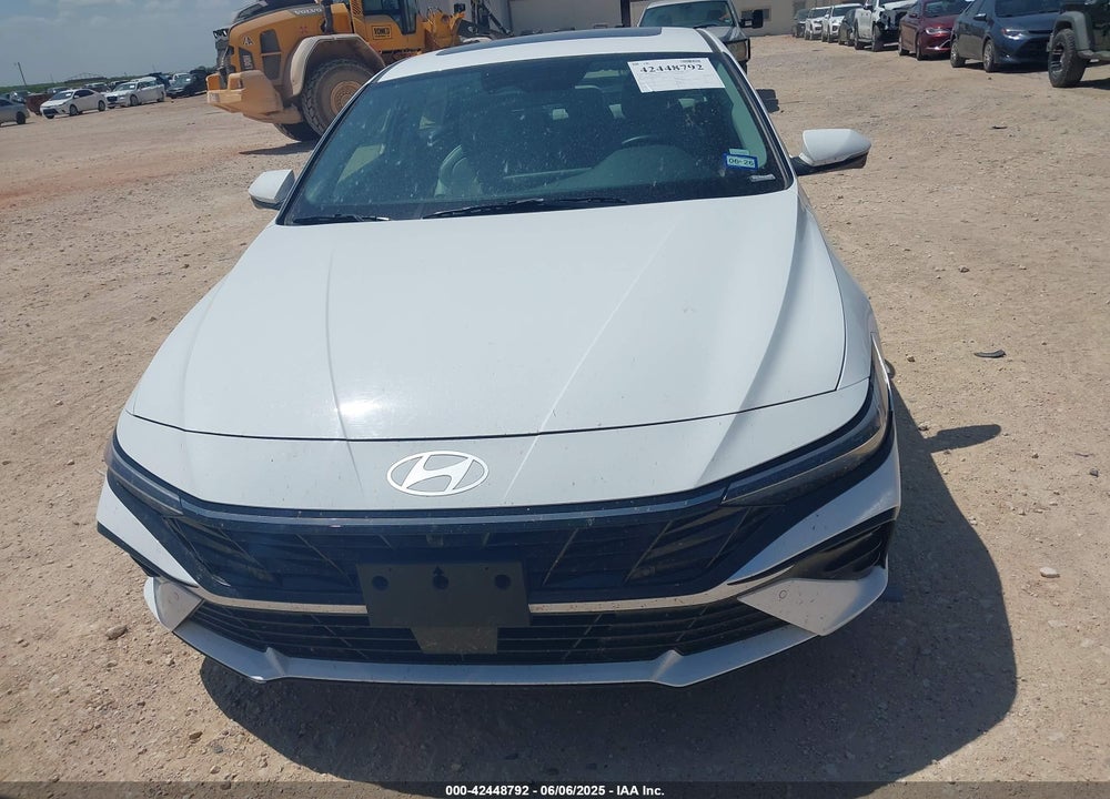 2024 HYUNDAI ELANTRA VIN: KMHLP4DG5RU815397