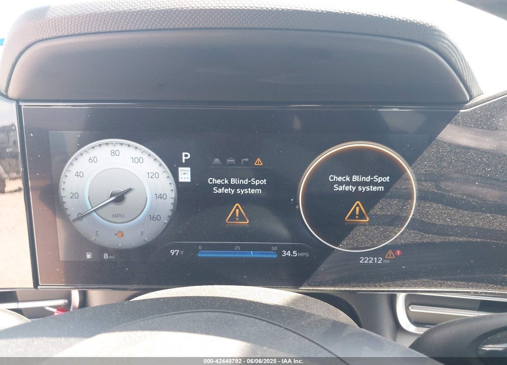 2024 HYUNDAI ELANTRA VIN: KMHLP4DG5RU815397