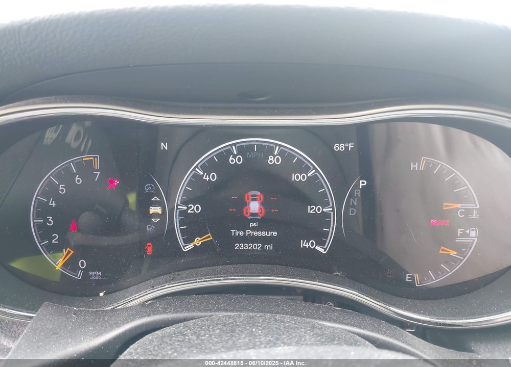 2018 JEEP GRAND CHEROKEE VIN: 1C4RJFBG5JC215536