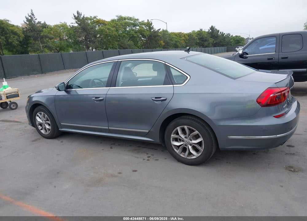 2017 VOLKSWAGEN PASSAT VIN: 1VWAT7A30HC016476