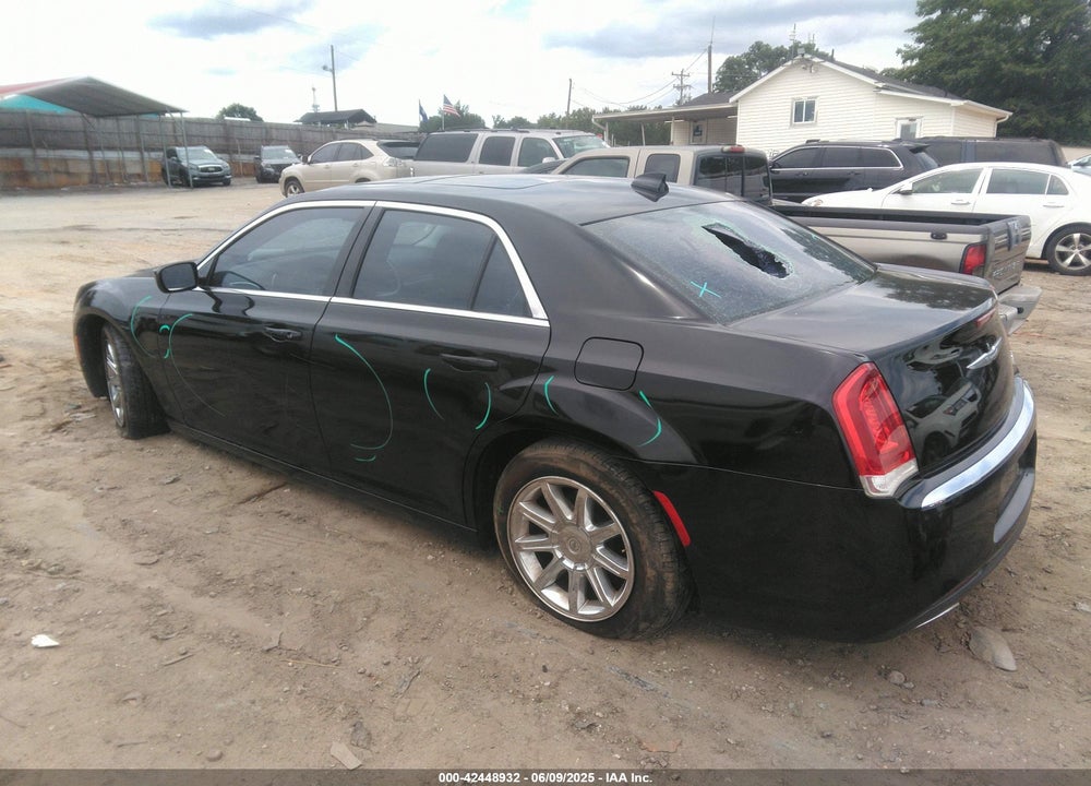2015 CHRYSLER 300 VIN: 2C3CCAAG4FH810553