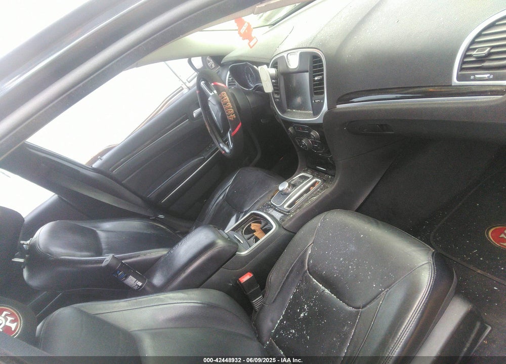 2015 CHRYSLER 300 VIN: 2C3CCAAG4FH810553