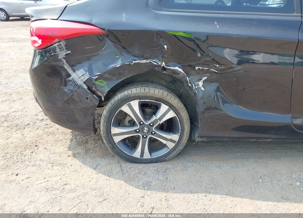 2013 HYUNDAI ELANTRA VIN: KMHDH6AE6DU006497