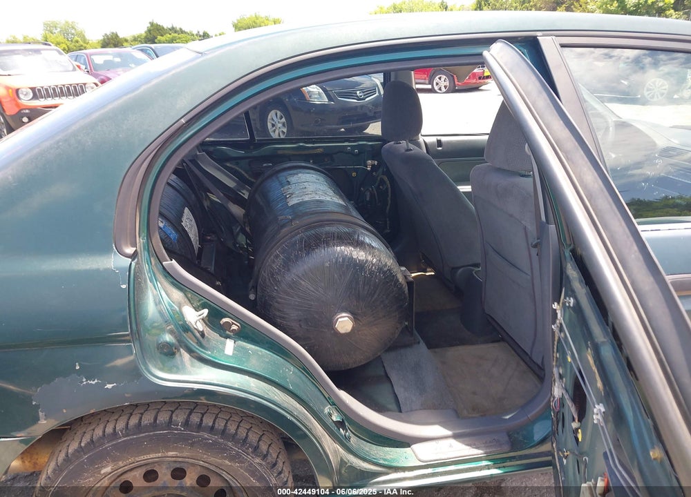 2001 HONDA CIVIC VIN: 1HGEN26471L000172