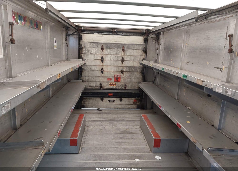 2000 FREIGHTLINER CHASSIS M LINE WALK-IN VAN VIN: 4UZA4FA40YCF82249