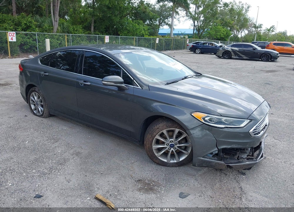 2017 FORD FUSION SE VIN: 3FA6P0HDXHR148607
