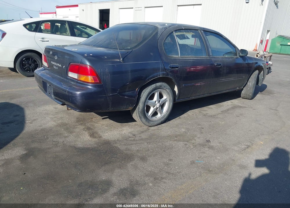 1997 NISSAN MAXIMA VIN: JN1CA21D5VT802107