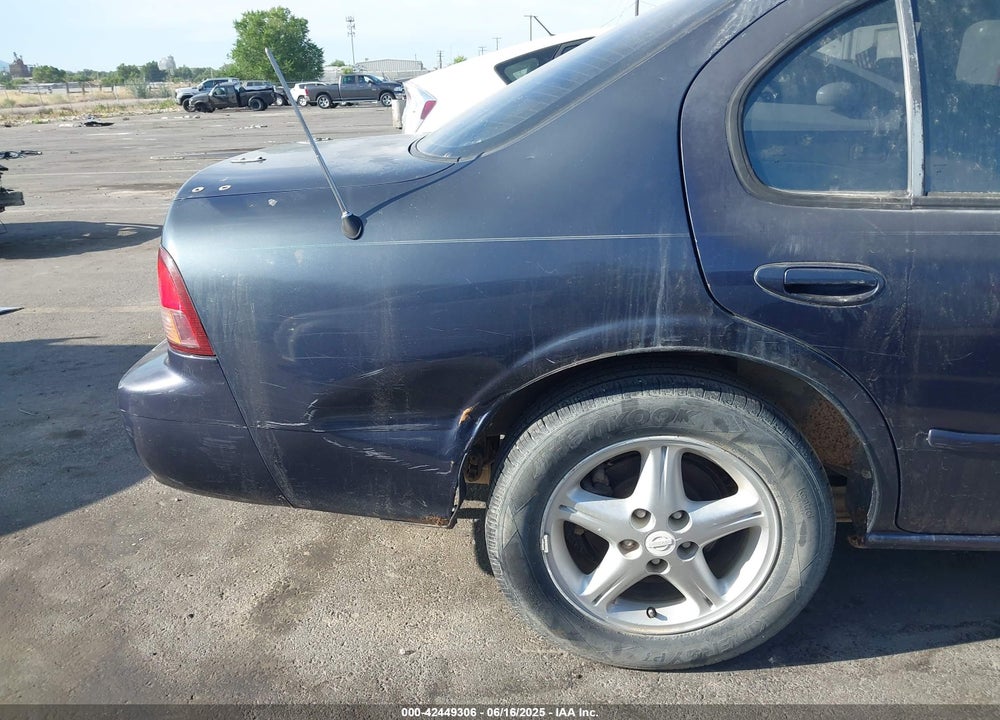 1997 NISSAN MAXIMA VIN: JN1CA21D5VT802107