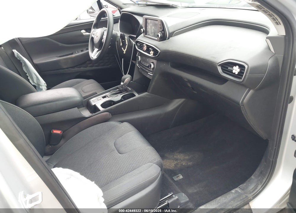2019 HYUNDAI SANTA FE VIN: 5NMS33AD0KH072810