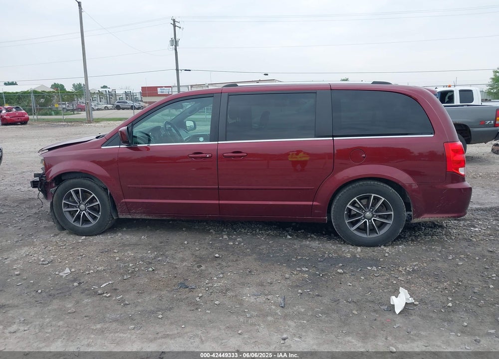 2017 DODGE GRAND CARAVAN SXT VIN: 2C4RDGCG2HR670860