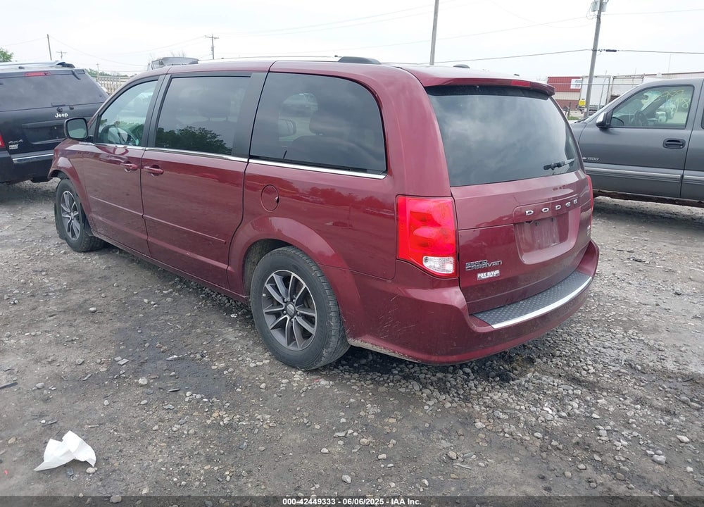 2017 DODGE GRAND CARAVAN SXT VIN: 2C4RDGCG2HR670860