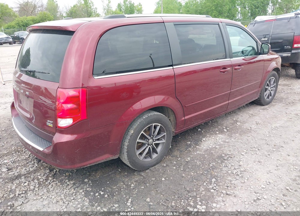 2017 DODGE GRAND CARAVAN SXT VIN: 2C4RDGCG2HR670860