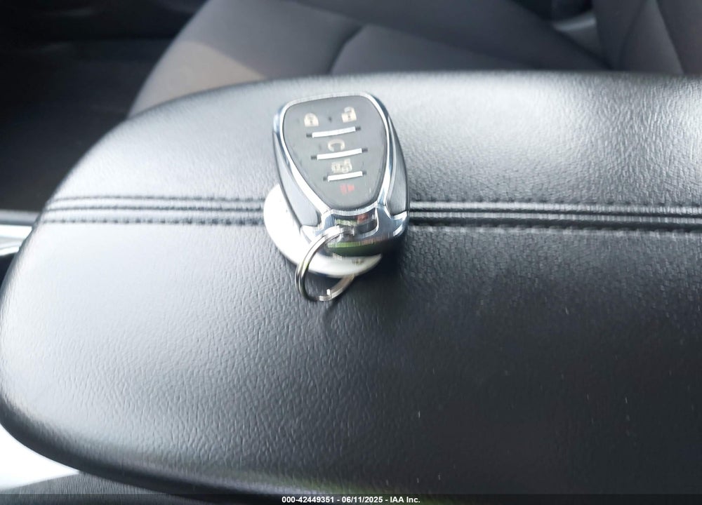 2021 CHEVROLET MALIBU FWD LT VIN: 1G1ZD5ST1MF058498