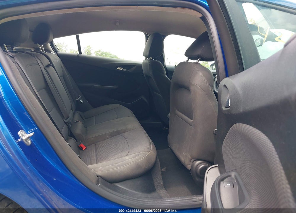 2017 CHEVROLET CRUZE VIN: 3G1BE6SM7HS594953