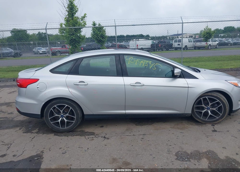 2018 FORD FOCUS VIN: 1FADP3H2XJL321067