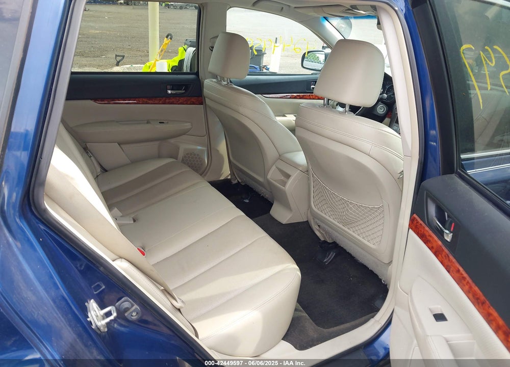 2011 SUBARU OUTBACK 2.5I LIMITED VIN: 4S4BRBKC1B3446656