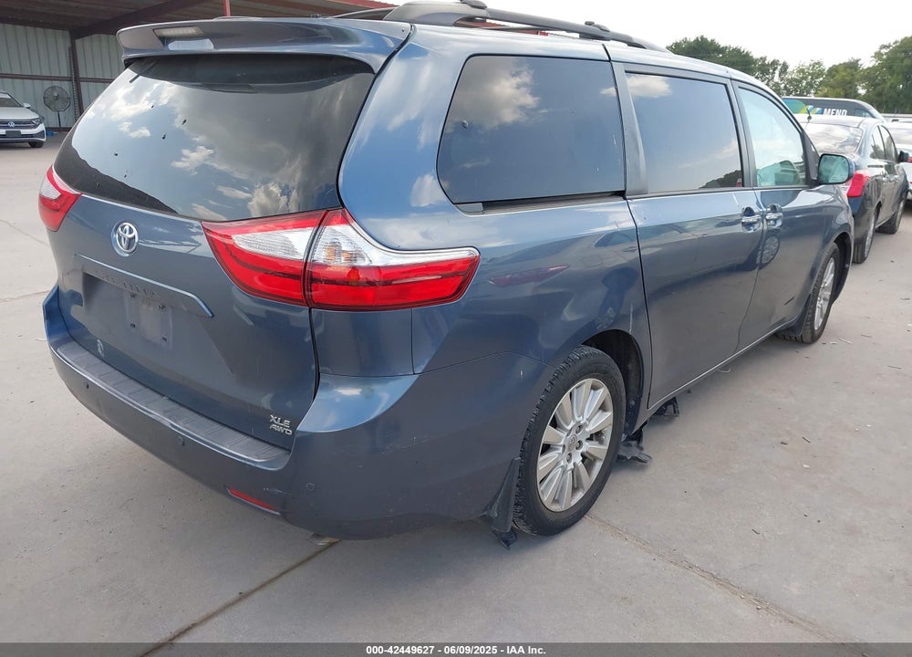 2015 TOYOTA SIENNA XLE PREMIUM 7 PASSENGER VIN: 5TDDK3DC8FS102900