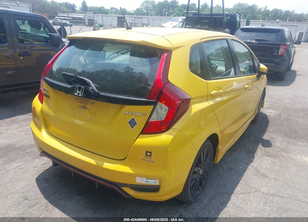2018 HONDA FIT VIN: 3HGGK5H75JM715170