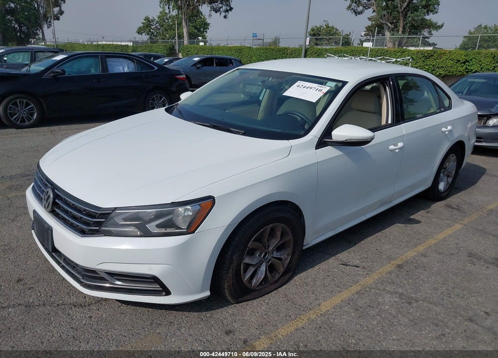 2018 VOLKSWAGEN PASSAT VIN: 1VWAA7A36JC041751
