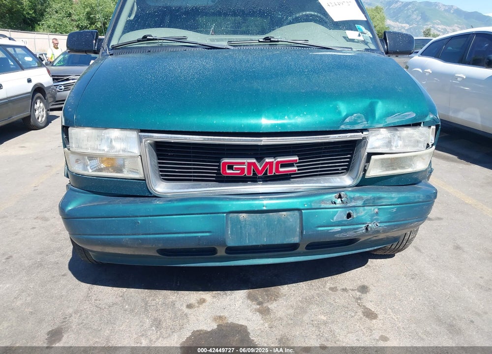 1998 GMC SAFARI SLE VIN: 1GKEL19W6WB538262